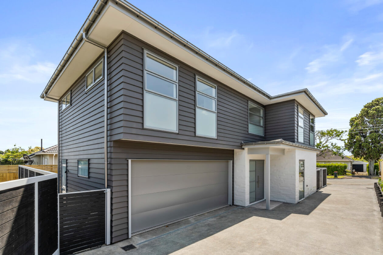 Aluminium doors